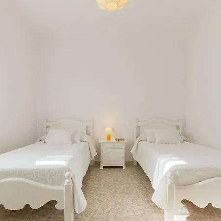 Mit Privatpool Fuer 6 Personen Ca 120 M In Campos, Balearen Mallorca *